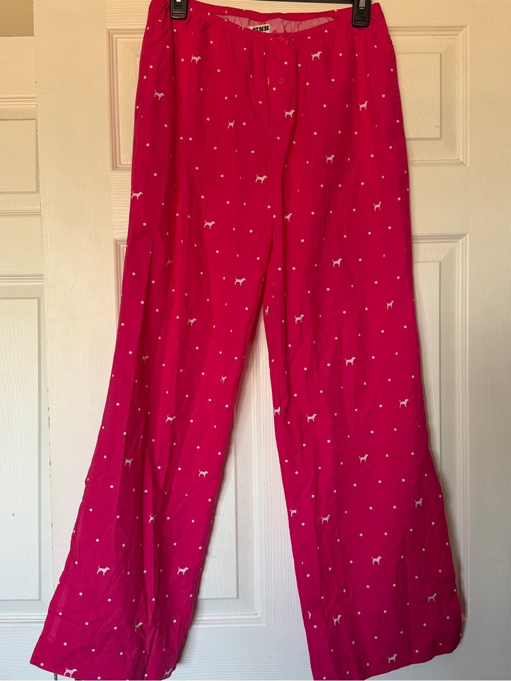 PINK Victoria's Secret Hot Pink Dog-Print Lounge Pants with Slit - Picture 3 of 7